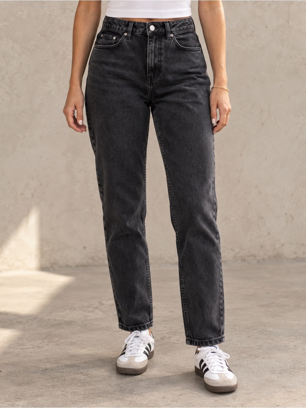 Garage Mom Jeans Size 7 / 28 High Rise Washed Black Straight Leg